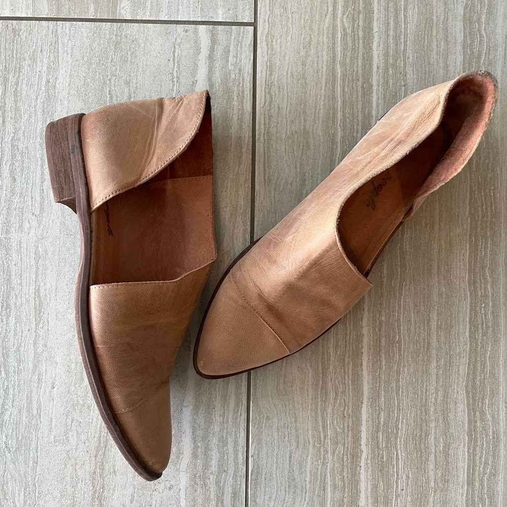 COPY - Free People Royal Flats Light tan Size 39/8.5